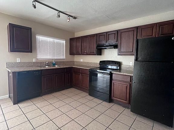 3rd image of 5218 Greene Ln APT D