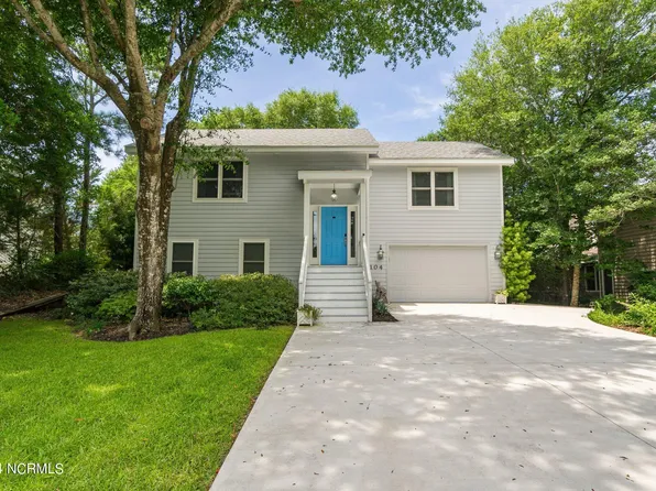 104 Teak Court, Pine Knoll Shores, NC 28512