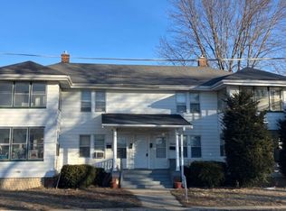 1654 6th Ave #2E, Rockford, IL 61104