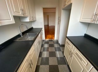 150 Pelham Rd #4, New Rochelle, NY 10805