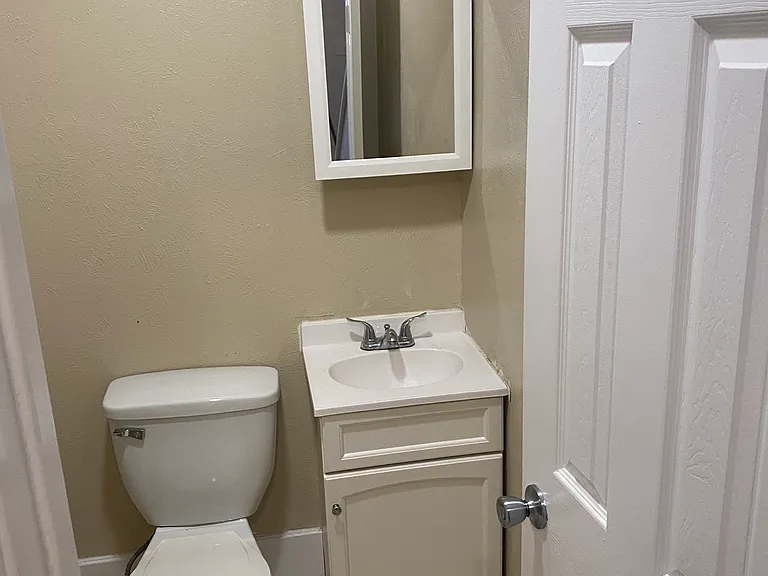 Ensuite Bathroom ; 1st floor master bed.