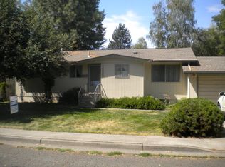 1225 NW Douglas Dr, Pullman, WA 99163