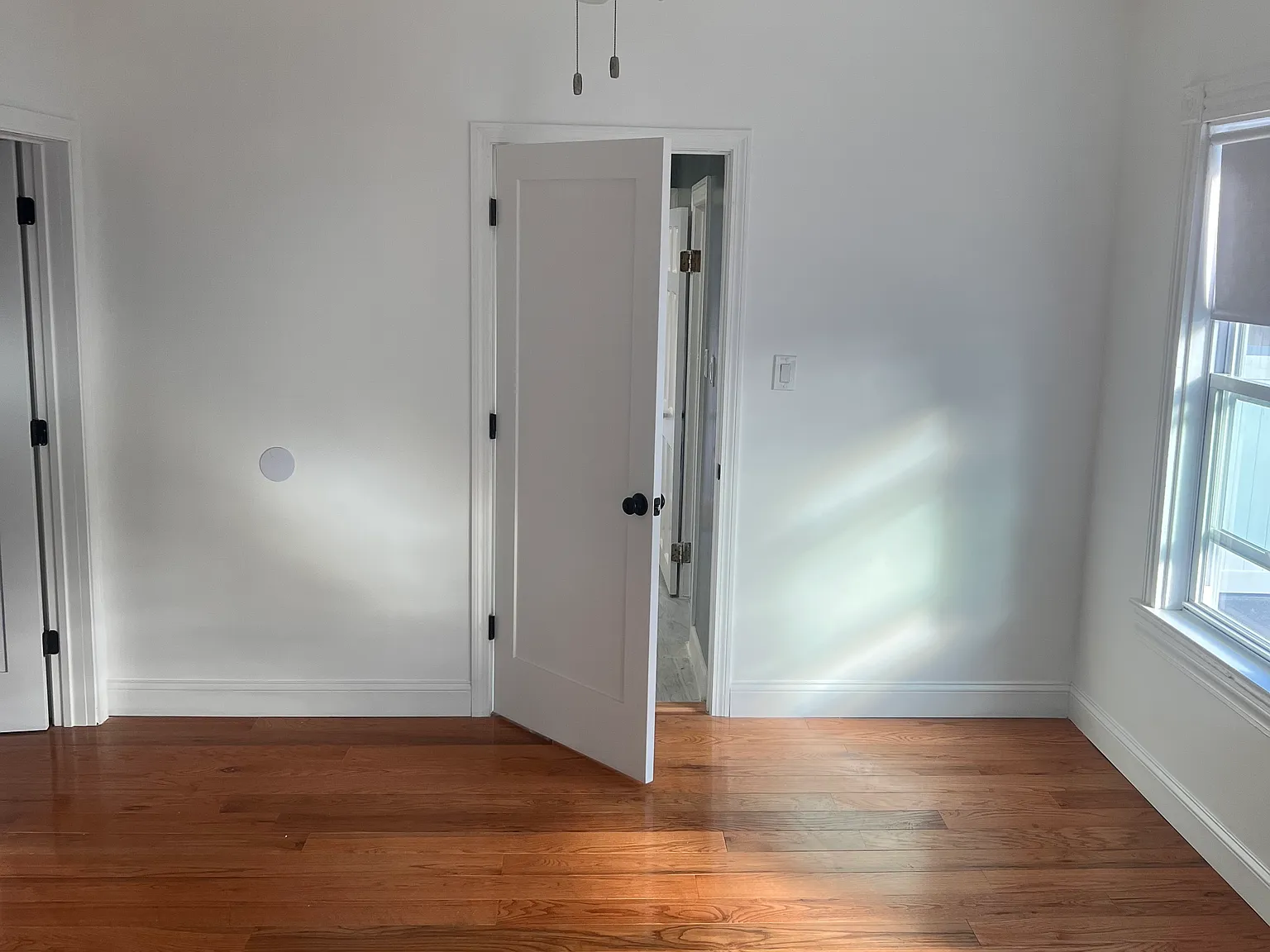 2 bed, 950 sqft, $2,750 — Photo 4