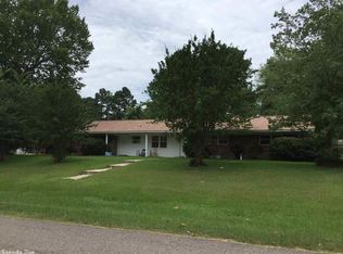 204 E Spring St, Mineral Springs, AR 71851
