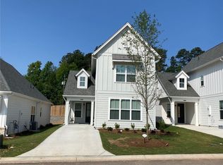 2028 Harvest Pond Cir, Suwanee, GA 30024