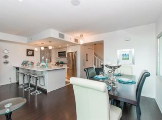168 Esplanade Ave E #TOWNHOUSE 4, North Vancouver, BC
