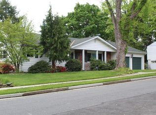 37 Marlin Ave W, Edison, NJ 08820