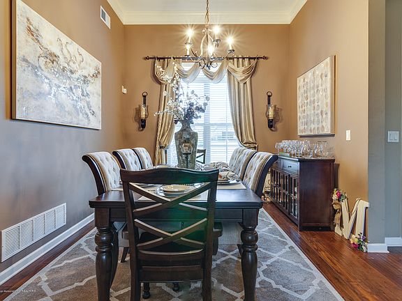 5th image of 6961 Dakota Cir N