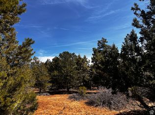 10650 W Zion Ridge Dr, Orderville, UT 84758