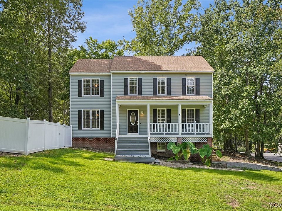 1st image of 5001 Locksley Pl