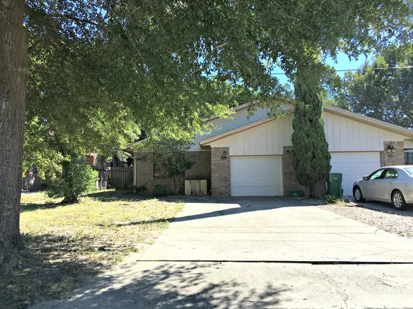 88 4th St, Shalimar, FL 32579
