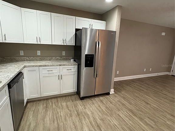 4th image of 650 E GRAPEFRUIT AVENUE