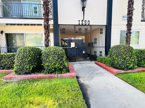 1250 E Corson St #6, Pasadena, CA 91106