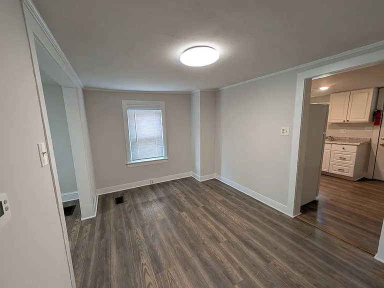 417 Lincoln Ave — Photo 3