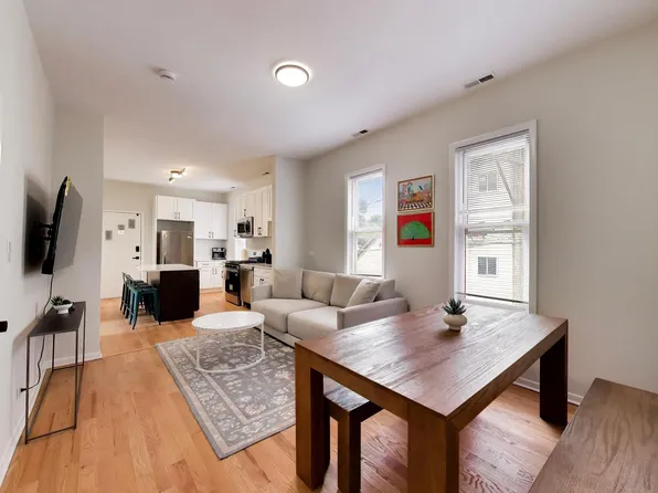 3647 S Wallace St, Chicago, IL