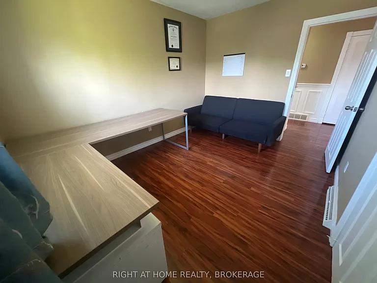 24 Grandview Dr — Photo 3