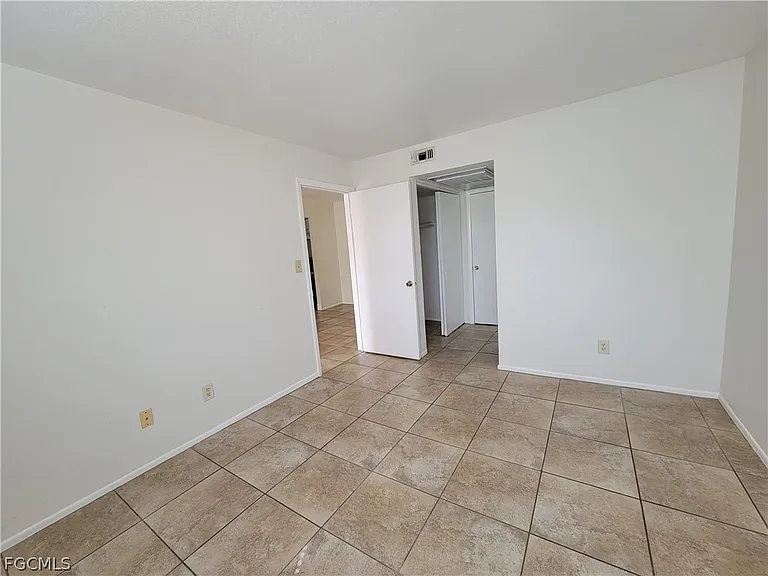 2937 Winkler Ave #1222 — Photo 17