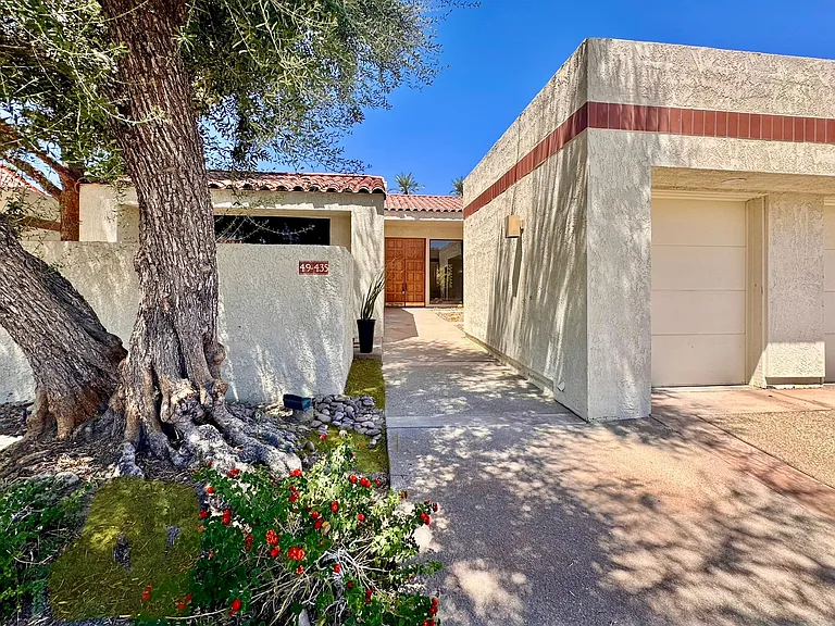49435 Avenida Club La Quinta — Photo 46
