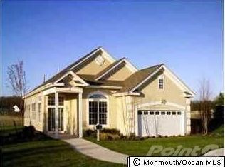 4 Colchester Dr, Jackson, NJ 08527