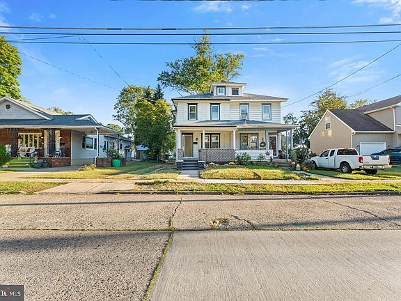 3rd image of 6160 Irving Ave