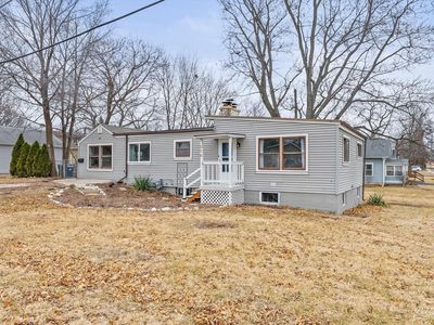 214 Charles St, Carpentersville, IL, 60110
