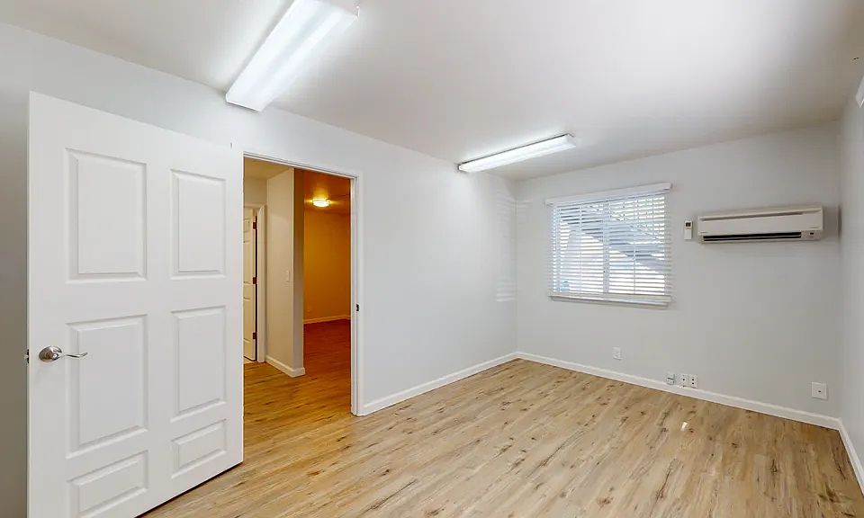 1st image of 78 Iris Ave #1