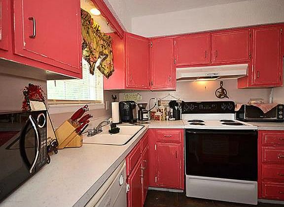 4th image of 6914 NW Chapel Woods Ln