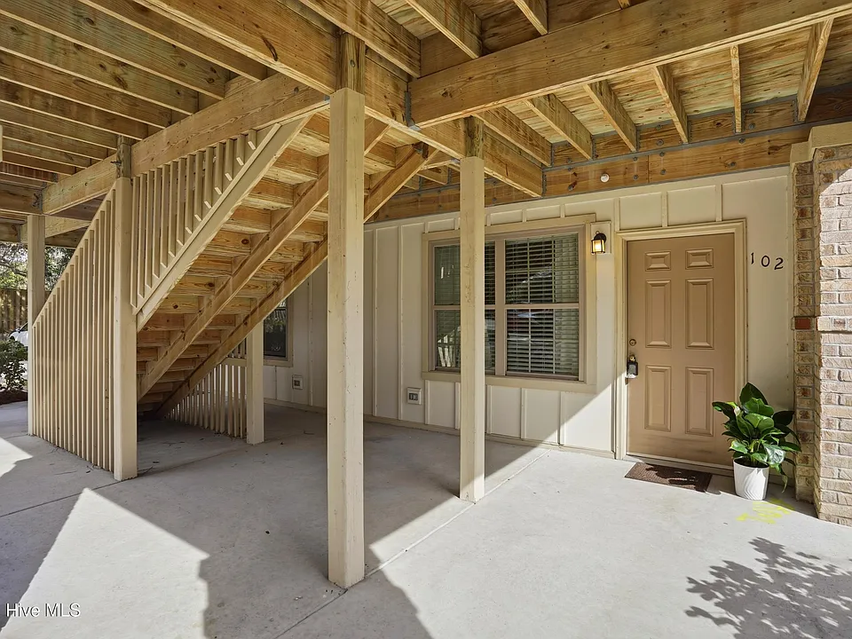 115 Covil Ave #102