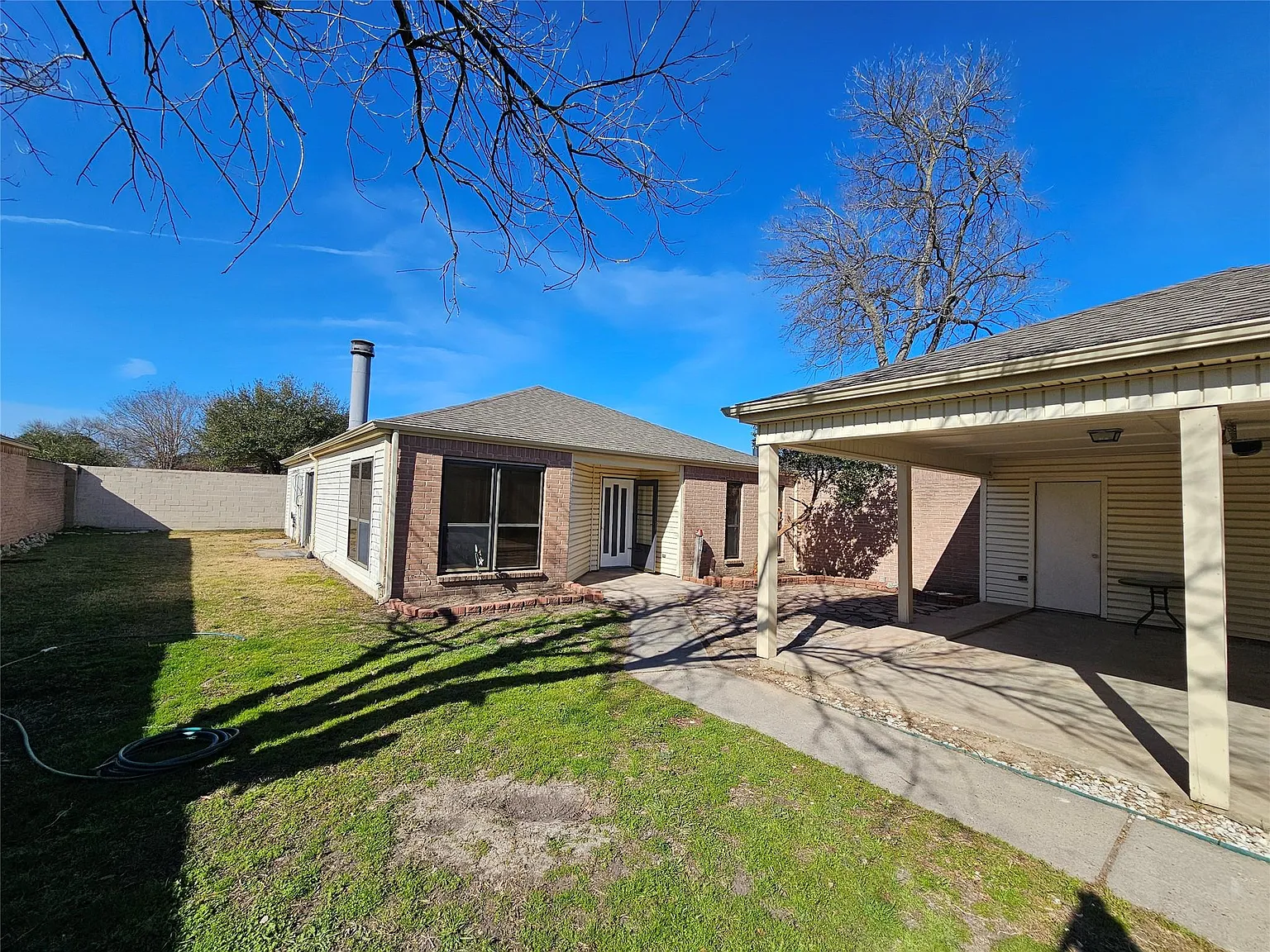 3 bed, 2.0 bath, 1446 sqft, $1,800 — Photo 4