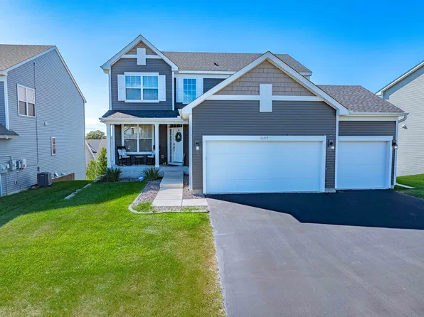 1457 Nutmeg Cir, Carver, MN 55315