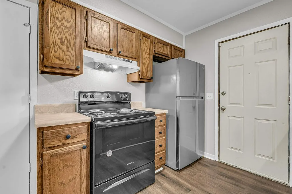 3 bed, 1567 sqft, $1,495 — Photo 2