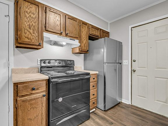 2nd image of 141 Babs Dr