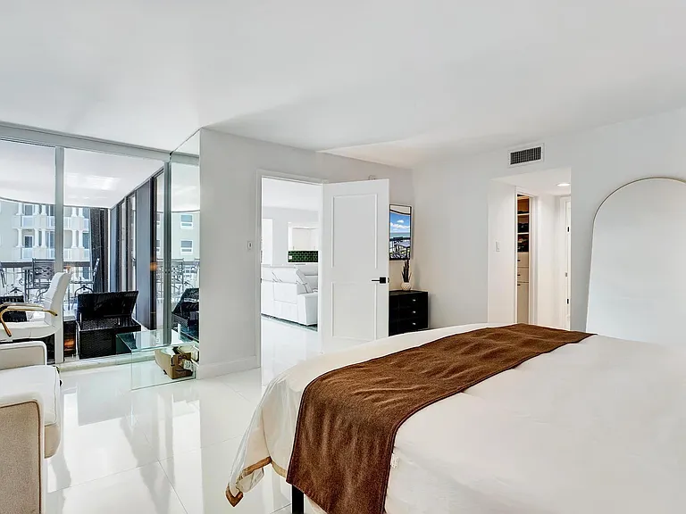 5380 N Ocean Dr #6C — Photo 14