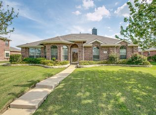 300 Roy Rogers Ln, Murphy, TX 75094