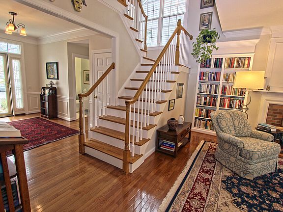 4th image of 11901 Parkside Dr