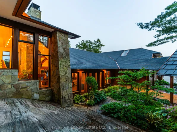 1220 Parkers Point Rd #3, Gravenhurst, ON P1P 1R2