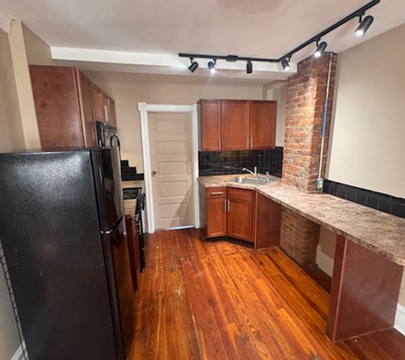 1st image of 1424 Chew St APT 3