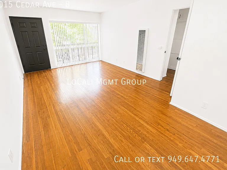 2015 Cedar Ave #8 — Photo 4