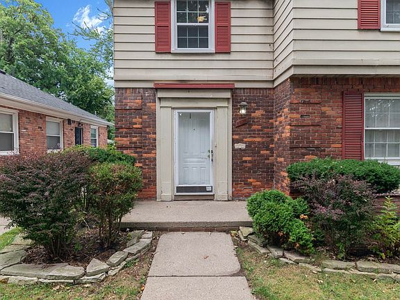2nd image of 4828 Bishop St