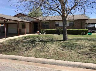 102 Oak St, Elgin, OK 73538