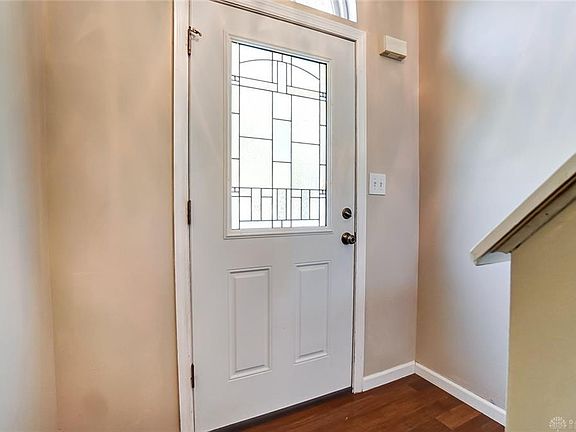 4th image of 411 Suncrest Dr