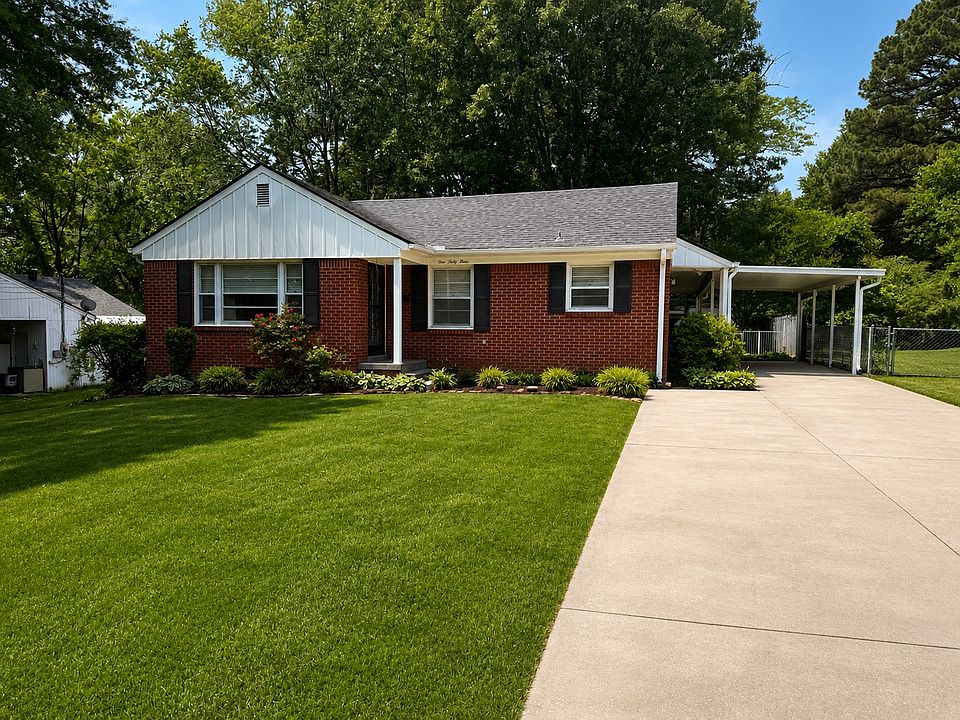 1st image of 163 Summar Dr