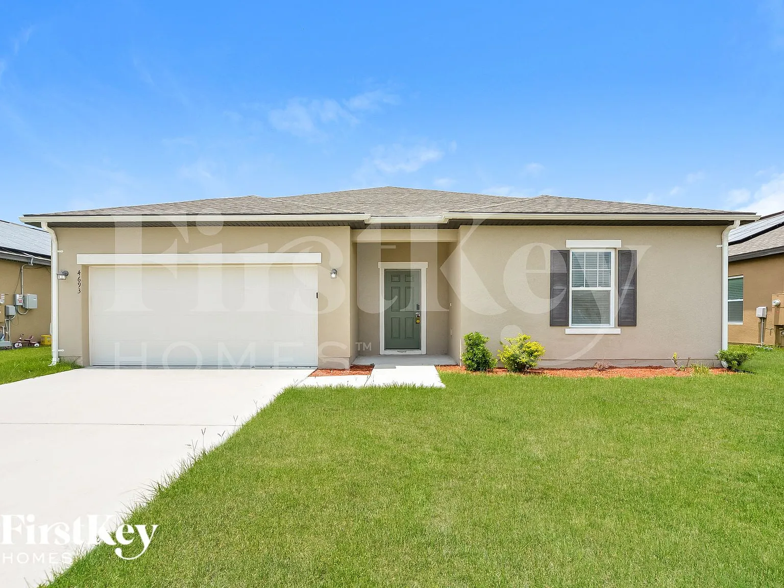 3 bed, 2.0 bath, 1621 sqft, $2,155 — Photo 1