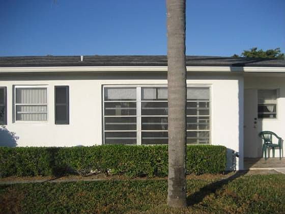 2nd image of 1005 South Dr APT C