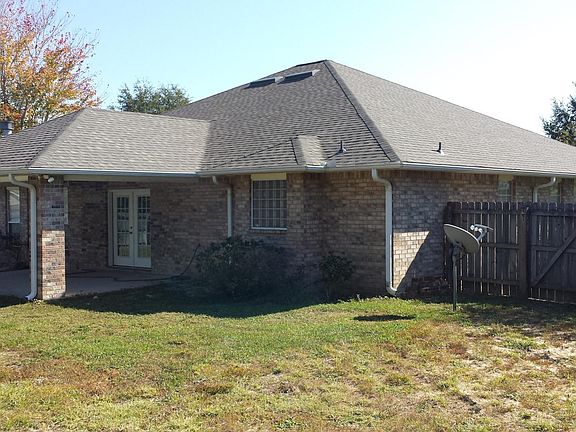 2nd image of 4914 Laurel Oak Dr