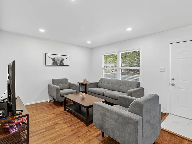 840 Gerald Ave — Photo 6