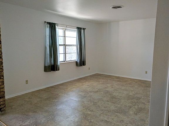 3rd image of 291 Southway Dr