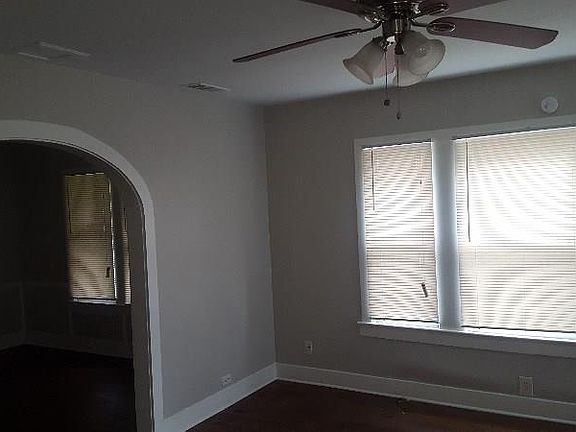 2nd image of 2764 Ivandell Ave