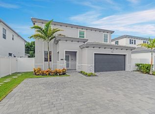 14864 SW 163rd Ter, Miami, FL 33187