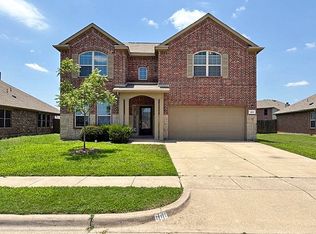 608 S Heights Dr, Crowley, TX 76036